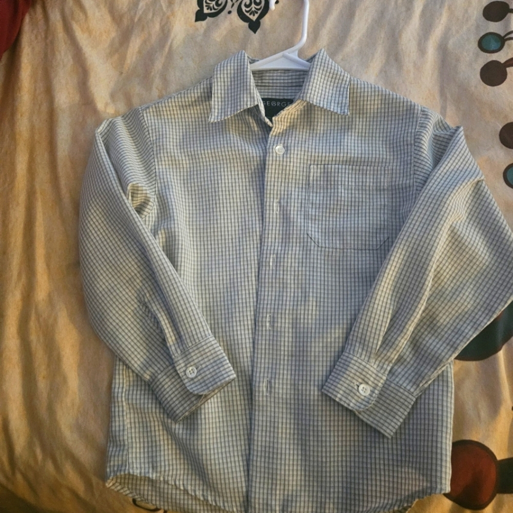 Boys size 6 button up shirt